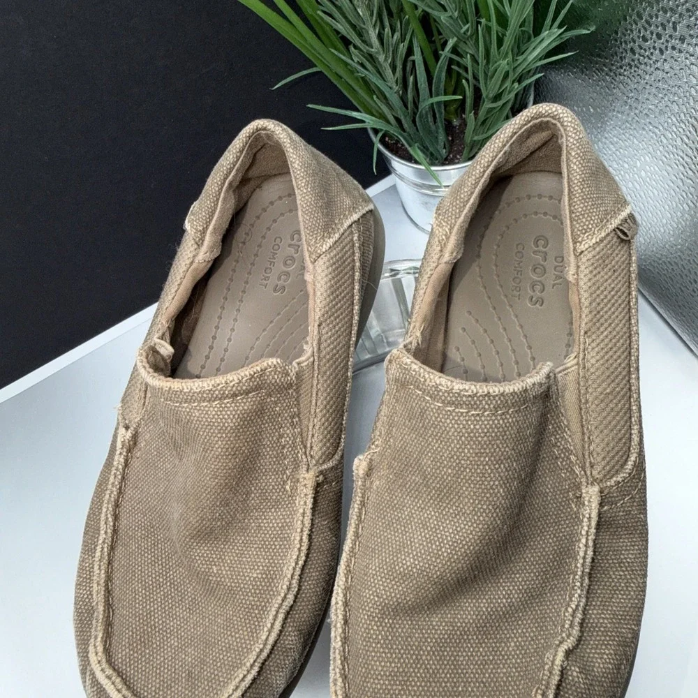 CROCS Child Size 13 Shoes SANTA CRUZ II Brown Canvas Slip-On Loafer Beige‎ Brown